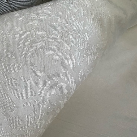 VINTAGE Luxury Rectangular Tablecloth & 3 Napkins - Picture 5 of 16